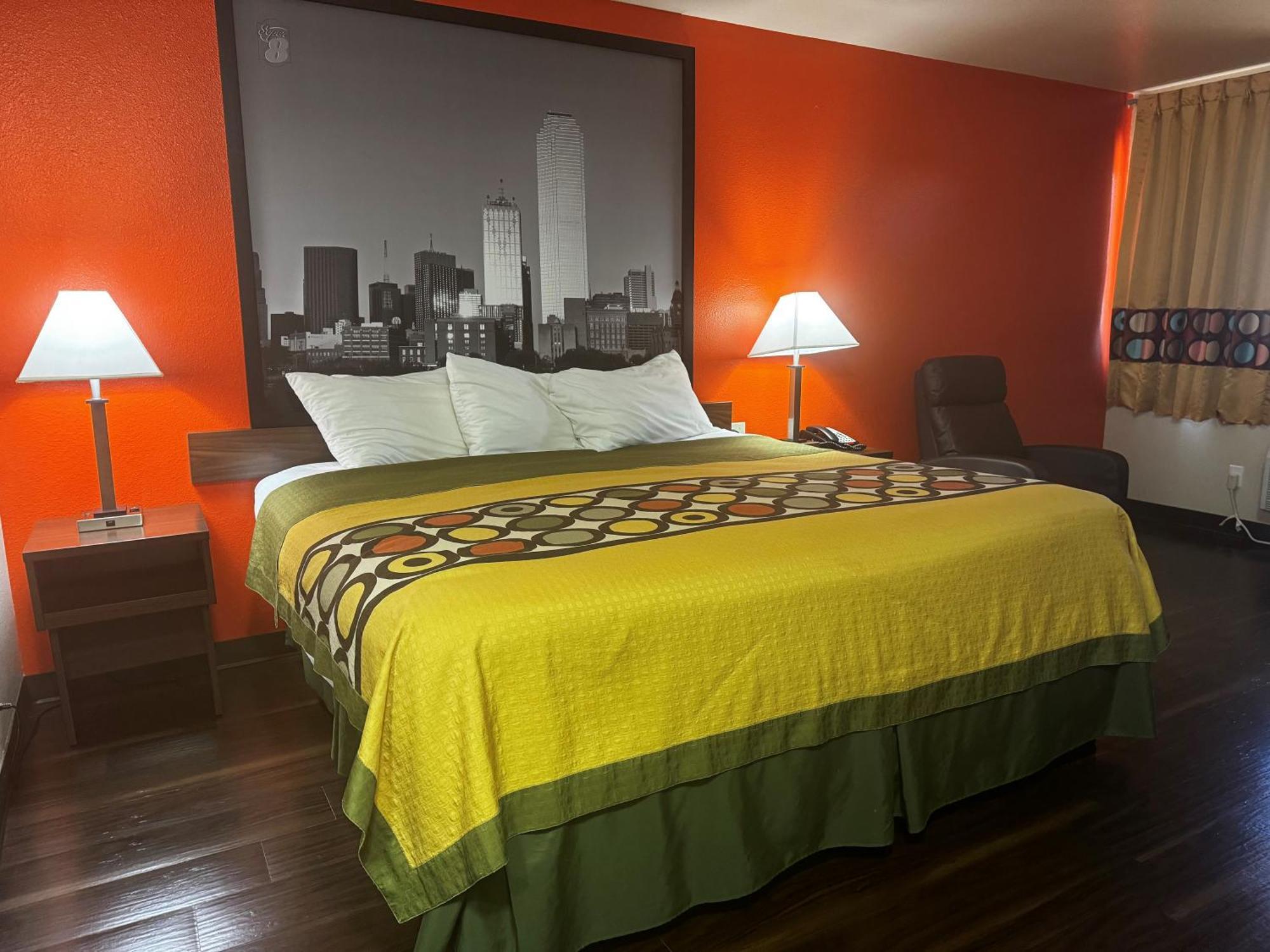 Hotel Super 8 By Wyndham Giddings Esterno foto
