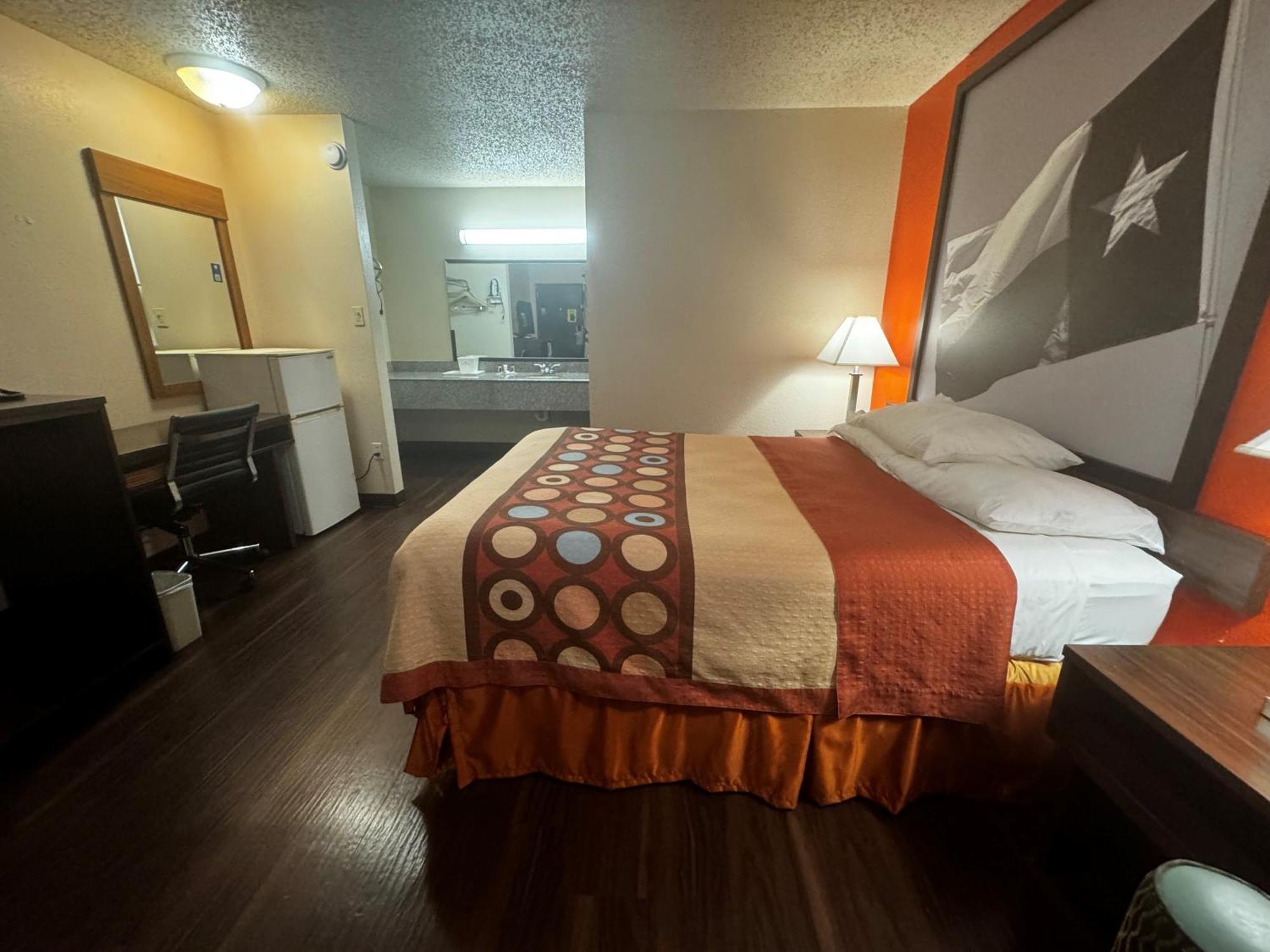 Hotel Super 8 By Wyndham Giddings Esterno foto